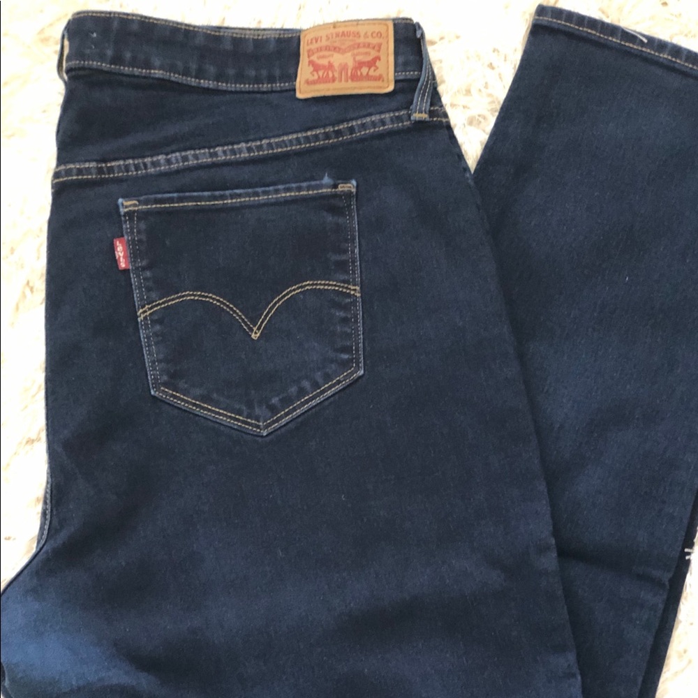 Levi 311 Shaping Skinny Jeans